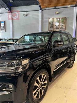 تۆیۆتا لاند کروزەر